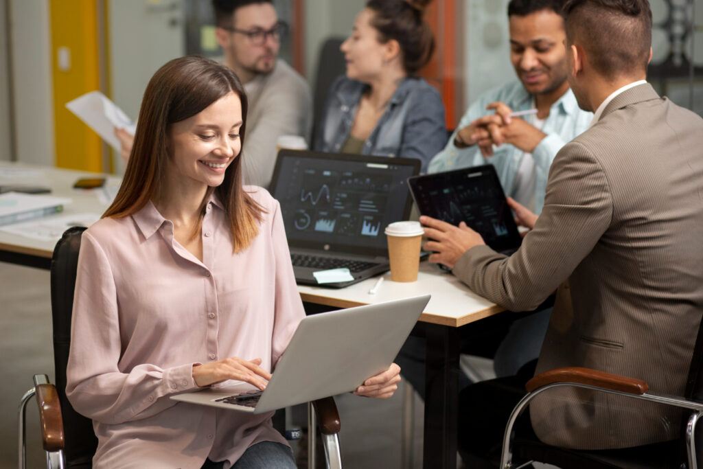 Co-managed IT services working with an internal IT team